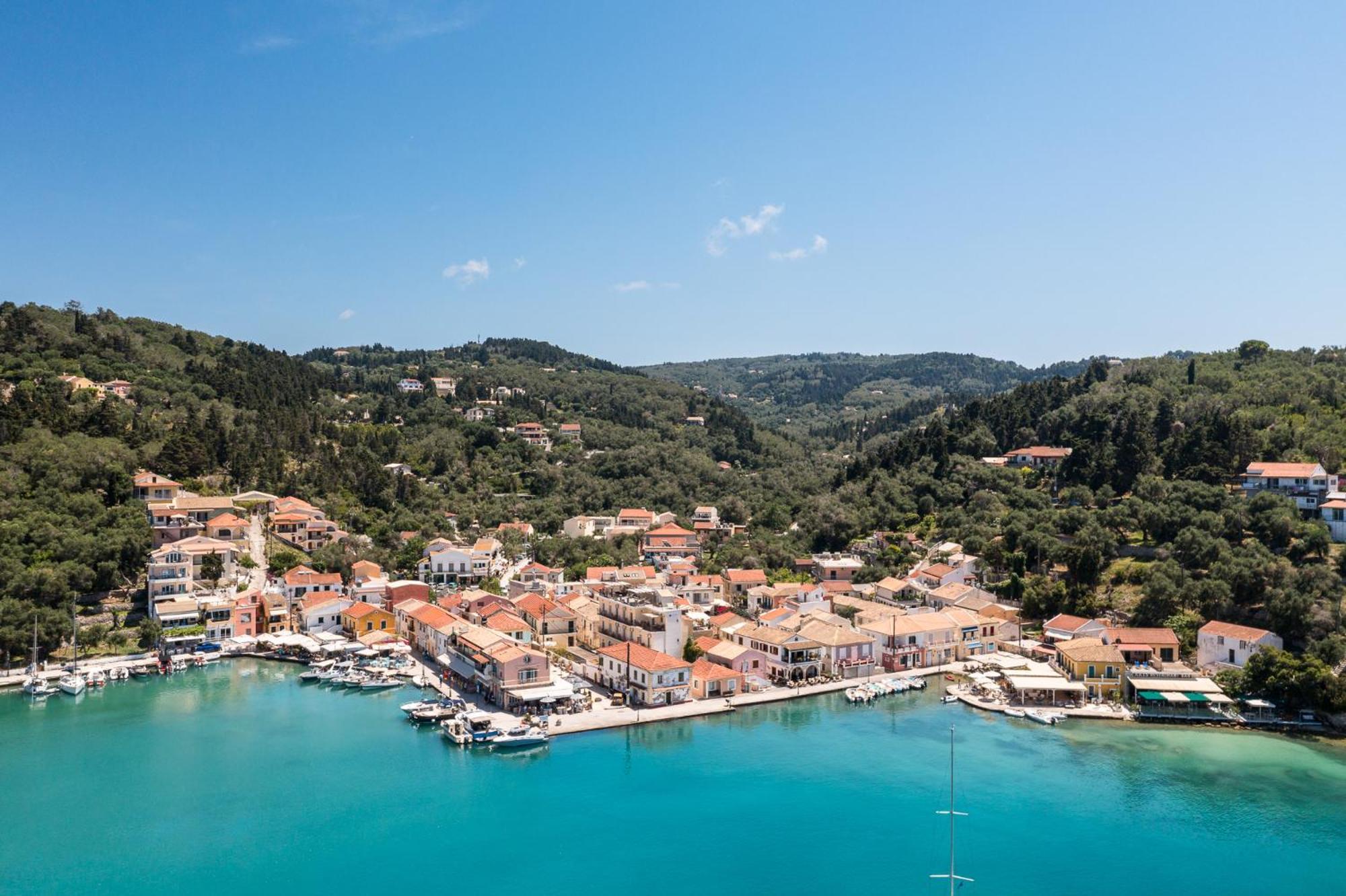 Agaloula Centrally Located Apartments, Lakka Luaran gambar