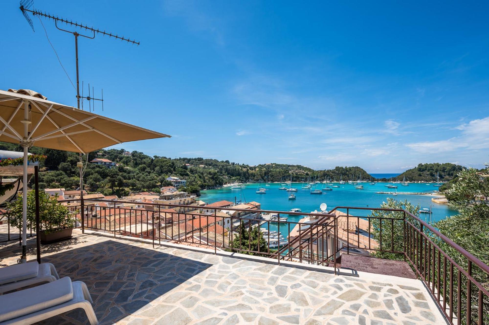 Agaloula Centrally Located Apartments, Lakka Luaran gambar