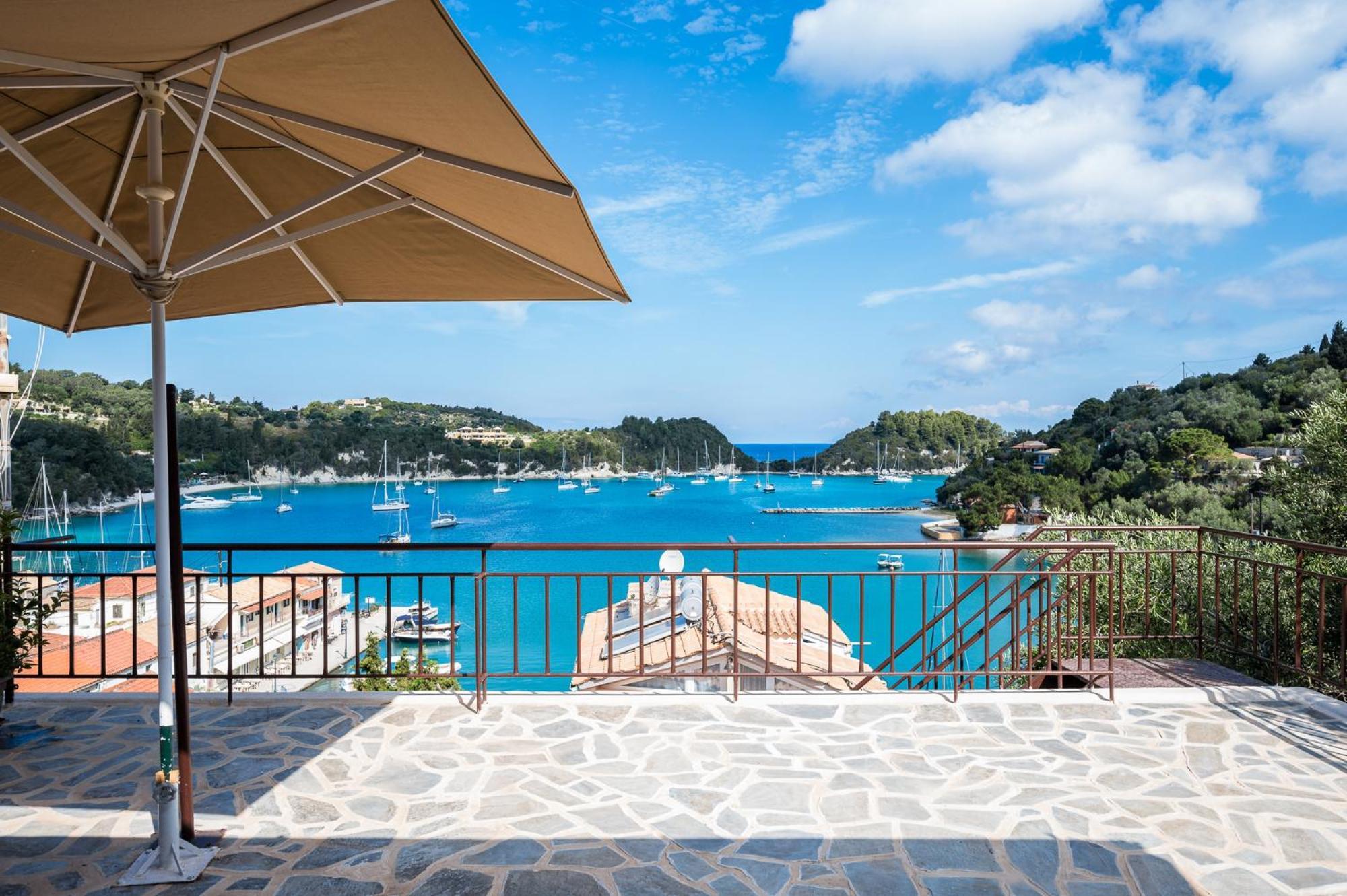 Agaloula Centrally Located Apartments, Lakka Luaran gambar