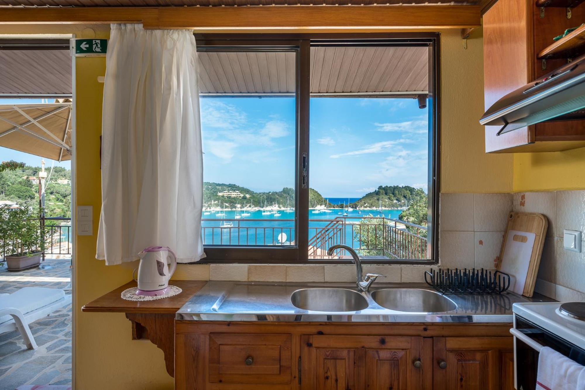 Agaloula Centrally Located Apartments, Lakka Luaran gambar