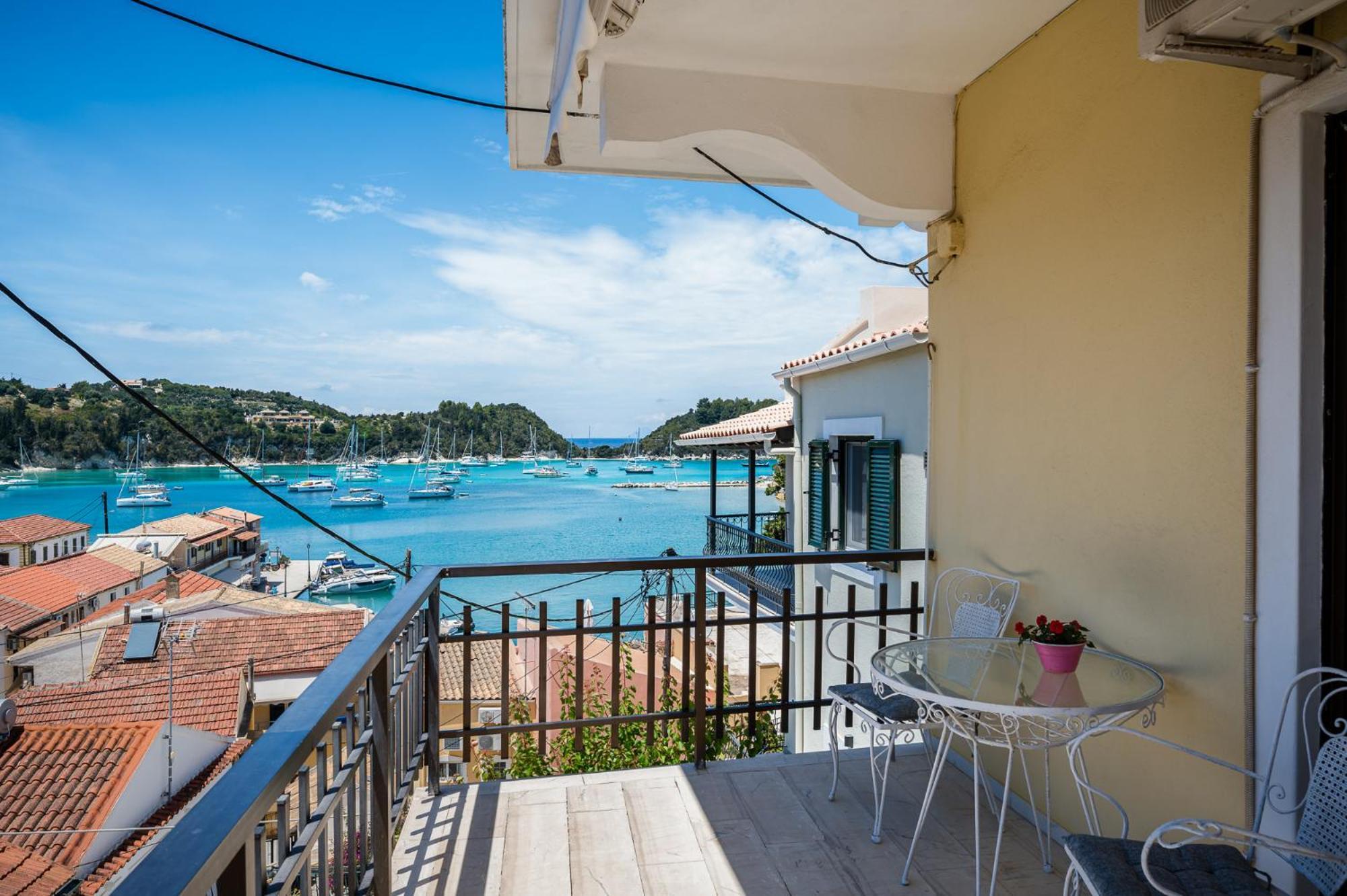 Agaloula Centrally Located Apartments, Lakka Luaran gambar